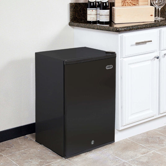 Whynter - 3.0 cu. ft. Energy Star Upright Freezer with Lock - Black  | CUF-301BK