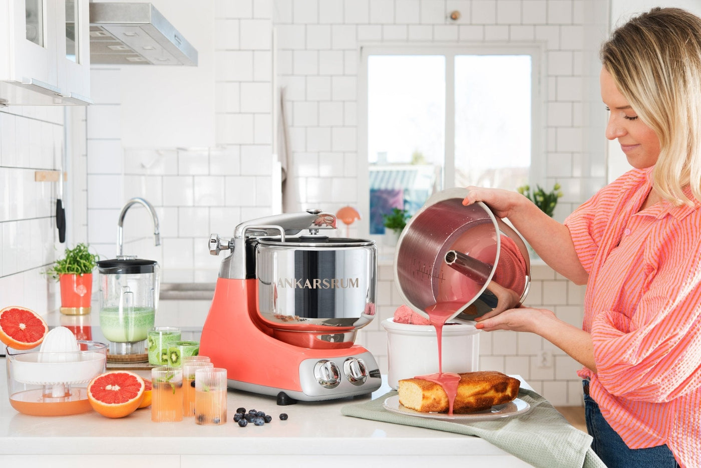 Mixer at work in a home kitchen