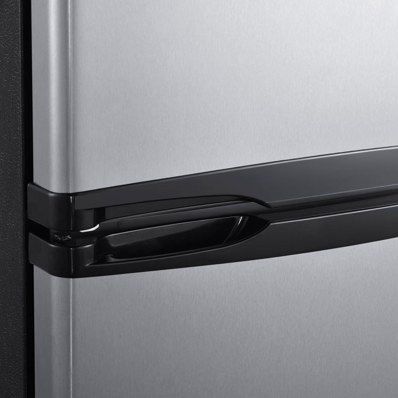 Avanti 4.5 cu. ft. Compact Refrigerator Avanti Products, LLC