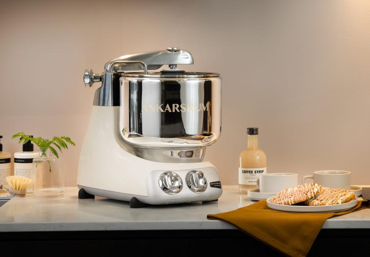 Ankarsrum Original Kitchen Machine - Creme Light