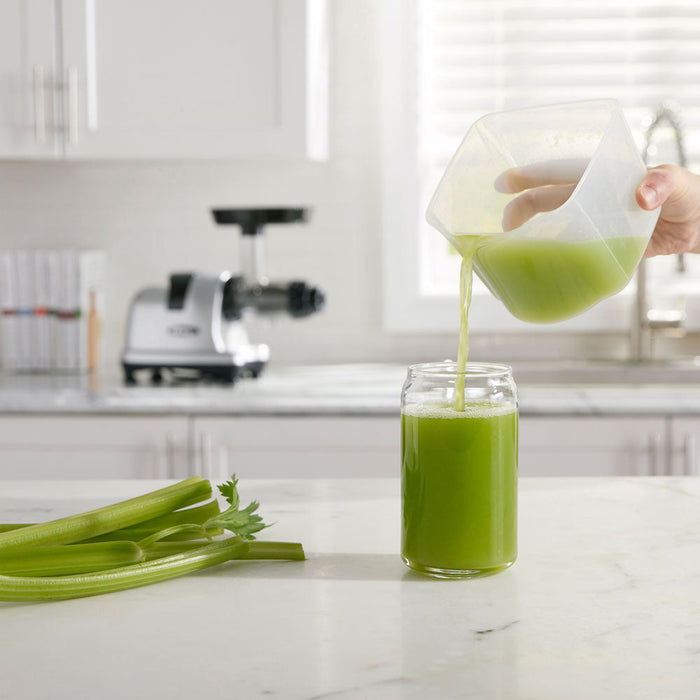 Omega MM900HDS 80 RPM Cold Press Celery Juicer - 2HP Equivalent Silver