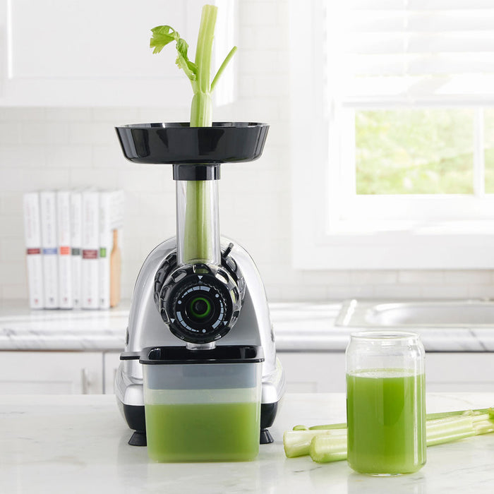 Omega MM900HDS 80 RPM Cold Press Celery Juicer - 2HP Equivalent Silver
