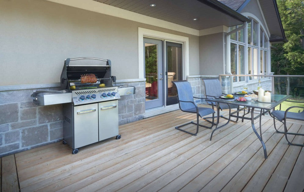 Napoleon Prestige 500 RSIB Gas Grill -with Infrared Side and Rear Burner