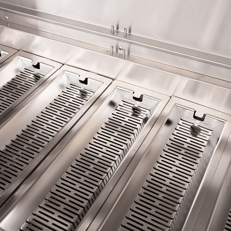 American Made Grills Encore 54 Inch Hybrid Freestanding Grill - CulinaryProfis
