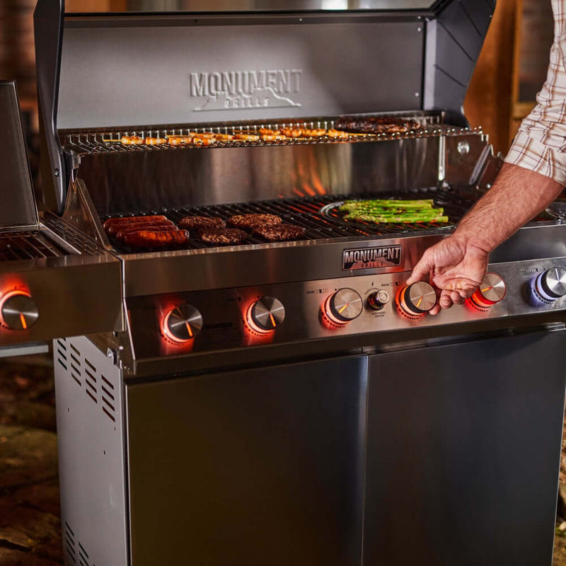 Denali 605Pro | Stainless Smart Propane Gas Grill Monument Grills