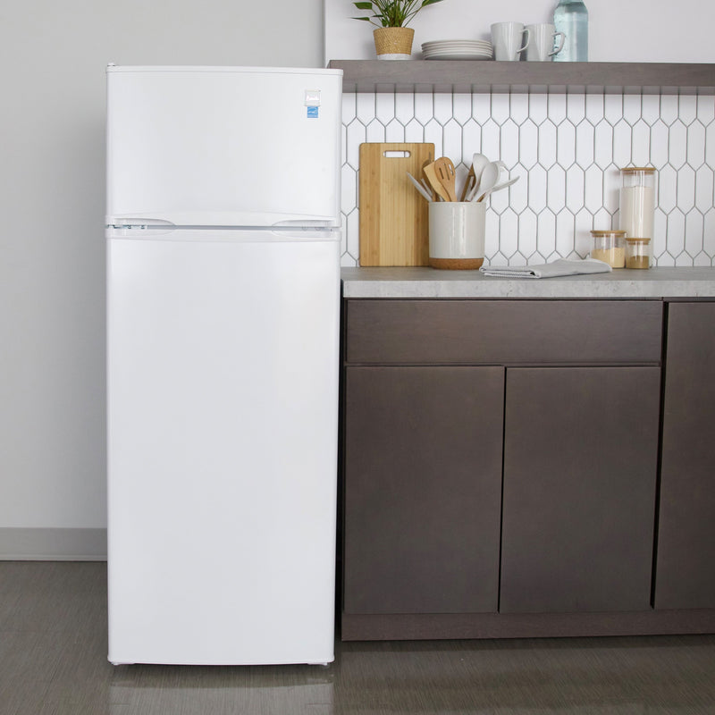 Avanti Apartment Refrigerator, 7.3 cu. ft Avanti Products, LLC
