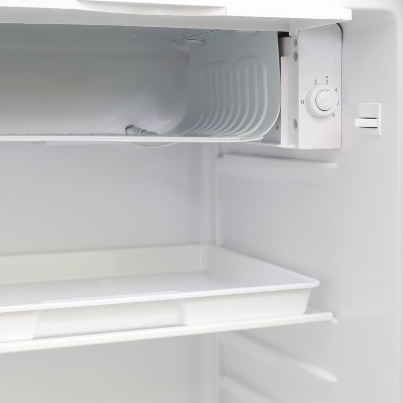 Avanti 3.0 Cu. Ft. Retro Compact Refrigerator Avanti Products, LLC