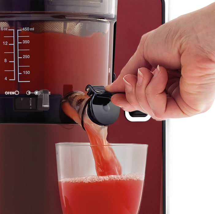 Omega VSJ843Q 43 RPM Pure Press Vertical Cold Press Juicer - Silver