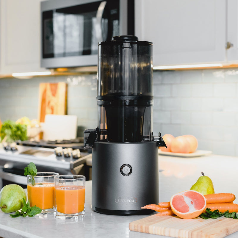 Omega JC2022 150W Effortless™ Batch Juicer - 68oz Mega Hopper - CulinaryProfis
