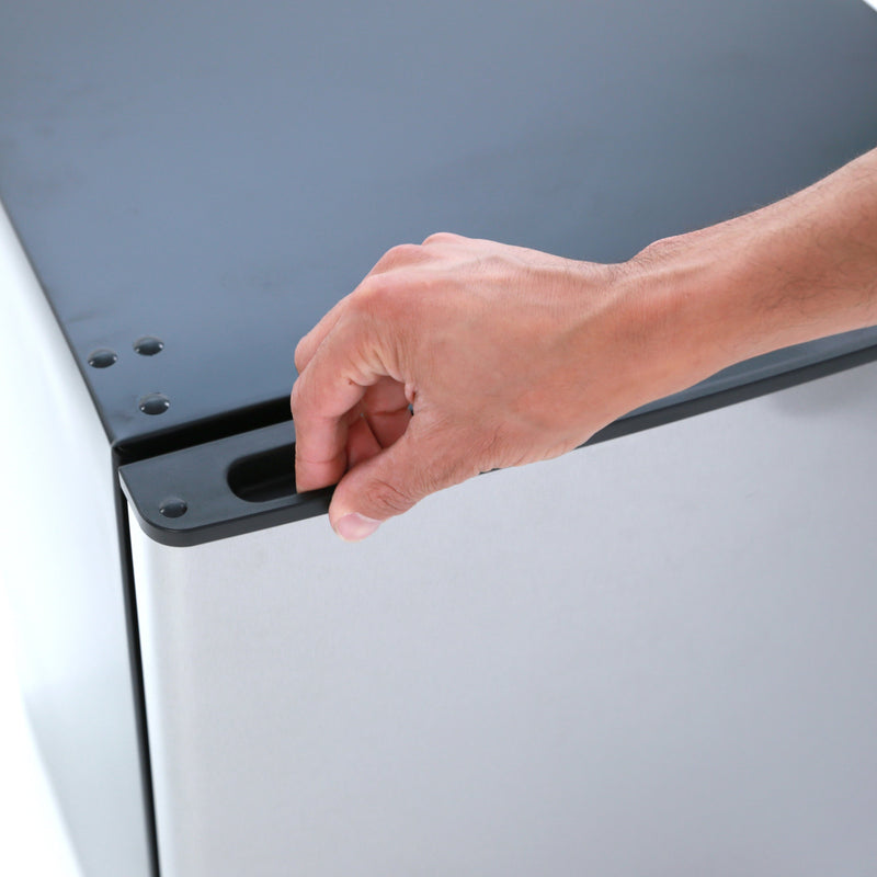 Avanti 2.4 cu. ft. Compact Refrigerator Avanti Products, LLC