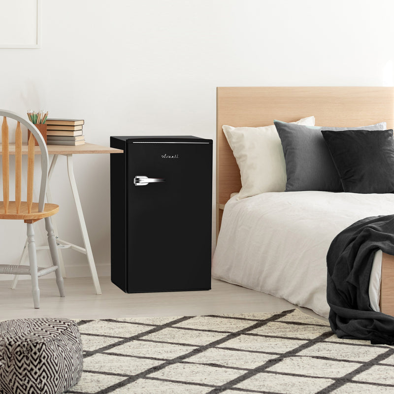 Avanti 3.0 Cu. Ft. Retro Compact Refrigerator Avanti Products, LLC