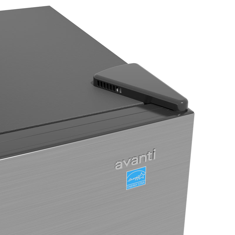 Avanti MaxxSpace Garage-Ready 21 cu. ft. Convertible Upright Freezer Avanti Products, LLC