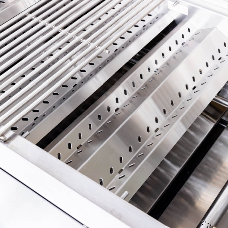 Summerset Sizzler 32 Inch 4 Burner Built - In Gas Grill - CulinaryProfis