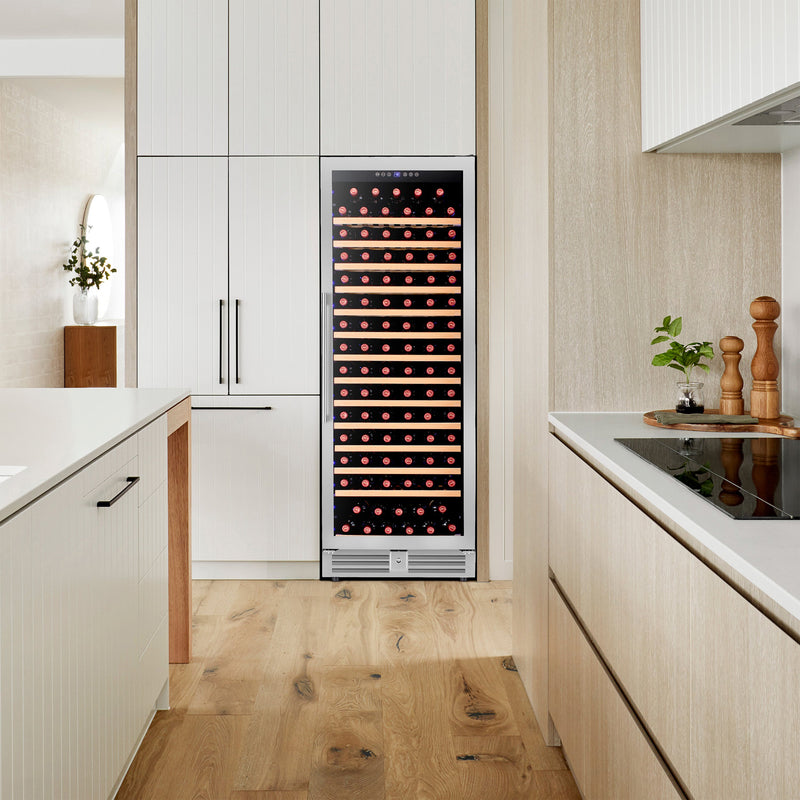 Avanti WCF149SE3S Wine Cooler detail