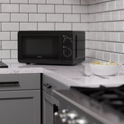 Avanti Microwave Oven with Mechanical Dials, 0.7 cu. ft. Avanti Products, LLC